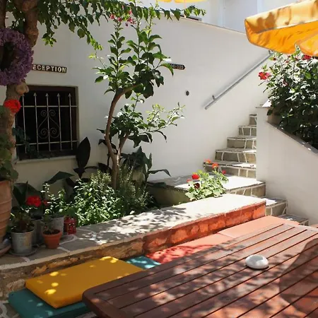 Aparthotel Sunrise Paros By Mr And Mrs White 4*